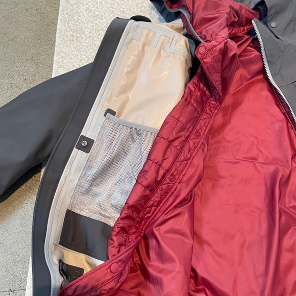 Patagonia Fishing Jacket 2 in 1 - Picture 2 of 6